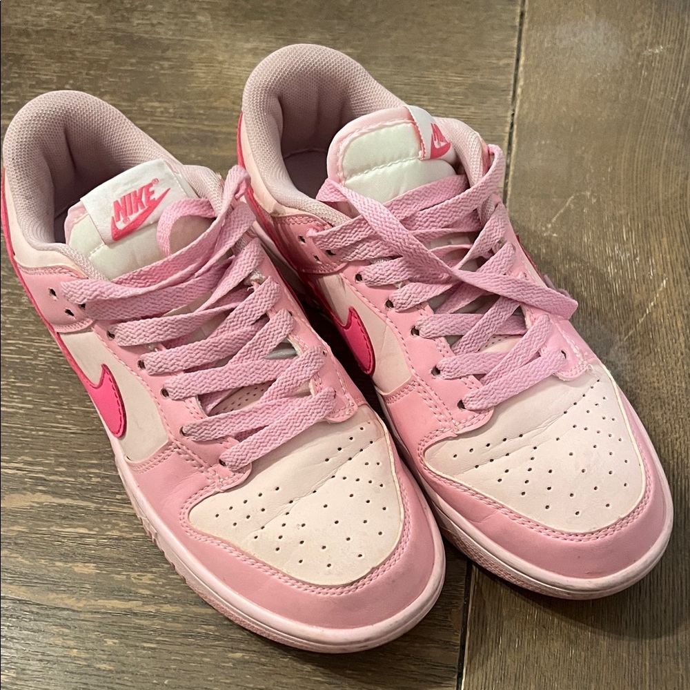 Nike Vibrant Pink Low-Top Sneakers